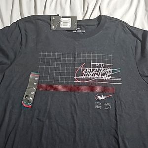 Men's Nike T-shirt. NWT